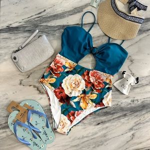 Cupshe ladies size XXL NEW turquoise tropical floral one piece swimsuit